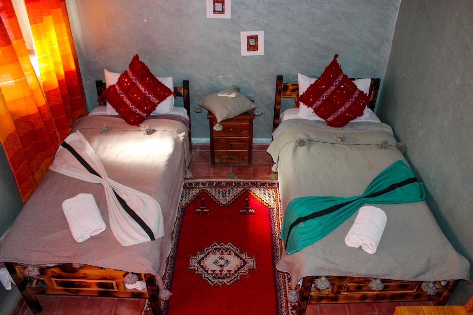 Twin Room,1591244627:JPEG